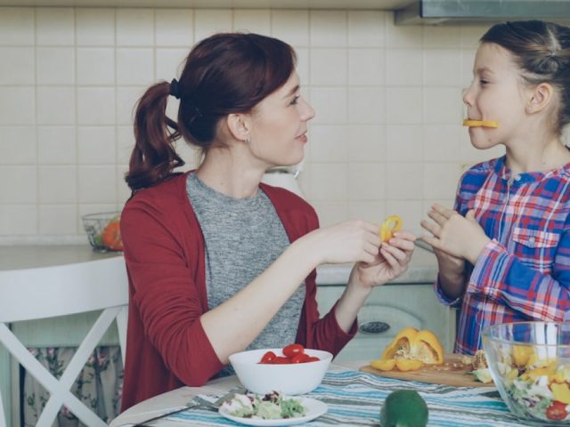 Parler santé et nutrition avec son adolescent