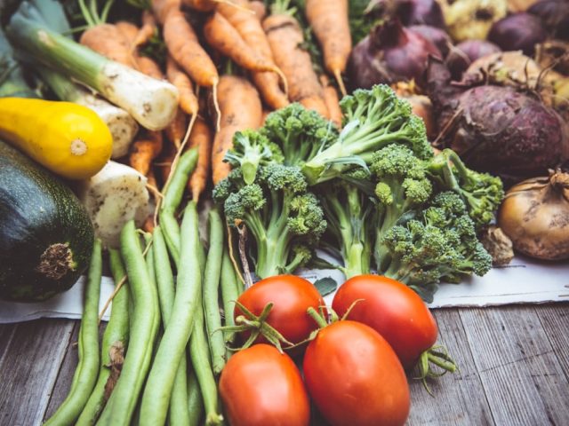 Manger végétarien sans augmenter son budget
