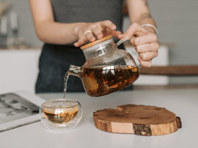 Infusions pour la digestion : menthe, gingembre, camomille