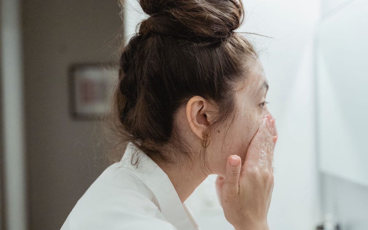 Pourquoi votre odeur corporelle change selon ce que vous mangez